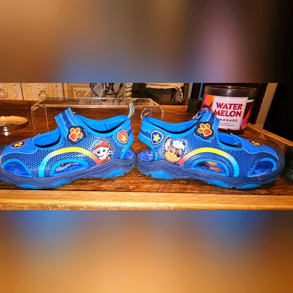 Paw Patrol Kids Light-Up Sandals size 8